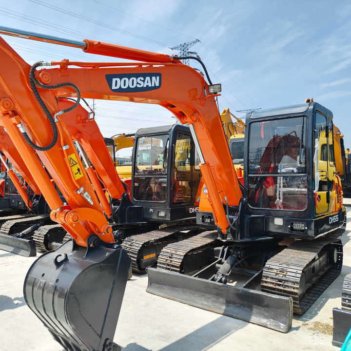 90% New Mini Excavator Doosan DH55, 5-Ton Mini Used High Quality - Máy xúc mini: hình 1 90% New Mini Excavator Doosan DH55, 5-Ton Mini Used High Quality - Máy xúc mini: hình 1
