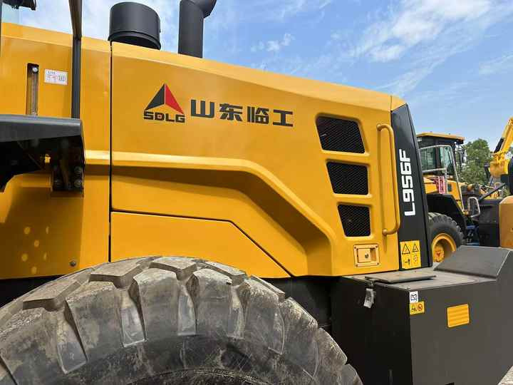 Affordable UsedSDLG 956F Front-End Loader - Low Hours, R-to-Ship Globally - Máy xúc lật bánh lốp: hình 4 Affordable UsedSDLG 956F Front-End Loader - Low Hours, R-to-Ship Globally - Máy xúc lật bánh lốp: hình 4