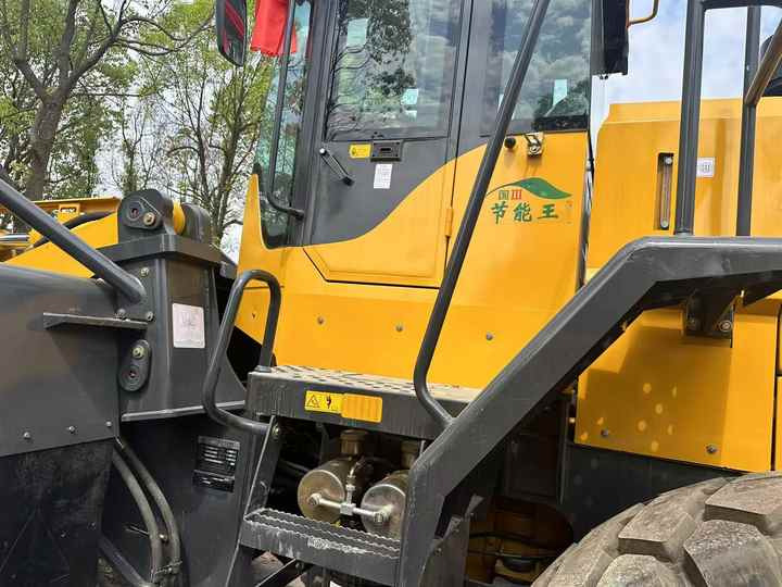 Affordable UsedSDLG 956F Front-End Loader - Low Hours, R-to-Ship Globally - Máy xúc lật bánh lốp: hình 2 Affordable UsedSDLG 956F Front-End Loader - Low Hours, R-to-Ship Globally - Máy xúc lật bánh lốp: hình 2