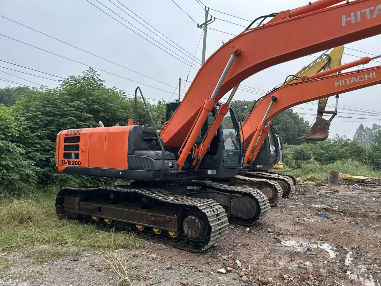 CRAWLER EXCAVATOR Original Japan Hitachi ZX200-5 Excavator Hitachi Excavator in Low Price for Hot Sale - Máy xúc bánh xích: hình 4 CRAWLER EXCAVATOR Original Japan Hitachi ZX200-5 Excavator Hitachi Excavator in Low Price for Hot Sale - Máy xúc bánh xích: hình 4