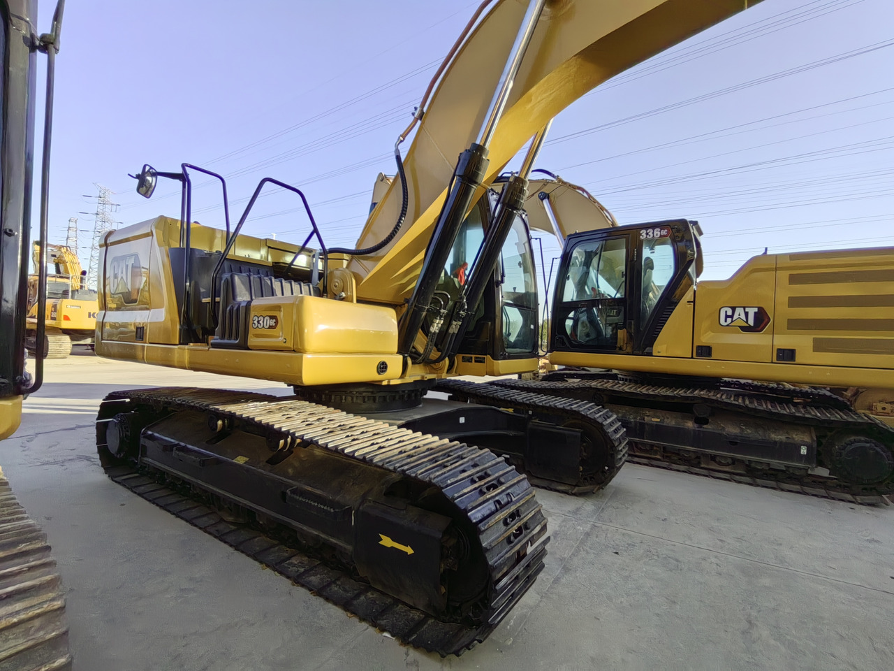 EXCAVATOR Used Cat 330GC Excavator: Unleash Unmatched Power and Precision for All Your Construction Endeavors.Low Price and Good Quality - Máy xúc bánh xích: hình 1 EXCAVATOR Used Cat 330GC Excavator: Unleash Unmatched Power and Precision for All Your Construction Endeavors.Low Price and Good Quality - Máy xúc bánh xích: hình 1