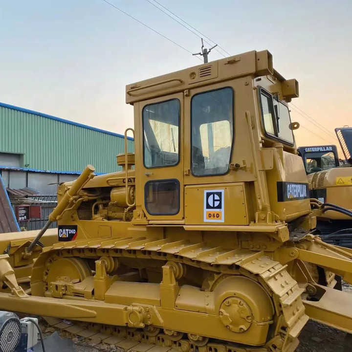 Good Condition D6D Mini Bulldozer New Crawler Bulldozer with Parts Price Bulldozers - Máy ủi: hình 3 Good Condition D6D Mini Bulldozer New Crawler Bulldozer with Parts Price Bulldozers - Máy ủi: hình 3
