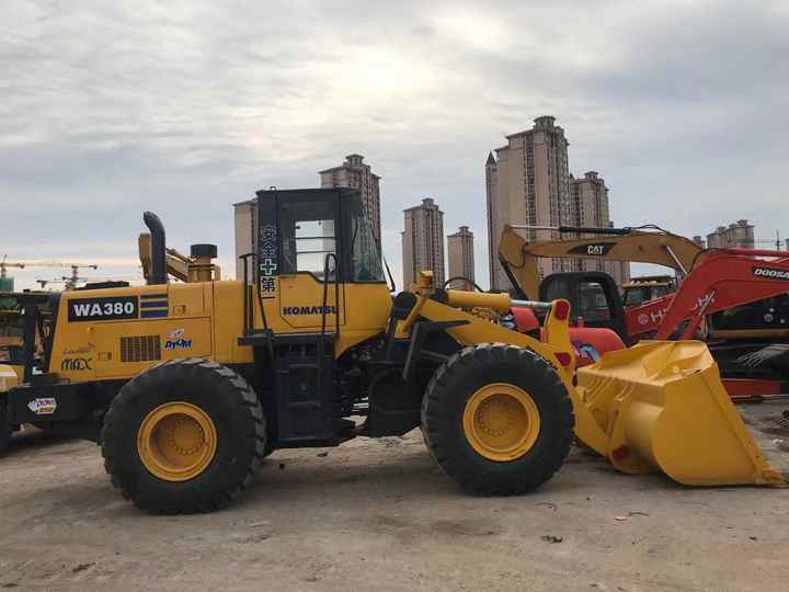 Good Condition Second Hand WA380-3 Front Wheel Loader for Cheap Price Hot Sale in China - Máy xúc lật bánh lốp: hình 5 Good Condition Second Hand WA380-3 Front Wheel Loader for Cheap Price Hot Sale in China - Máy xúc lật bánh lốp: hình 5