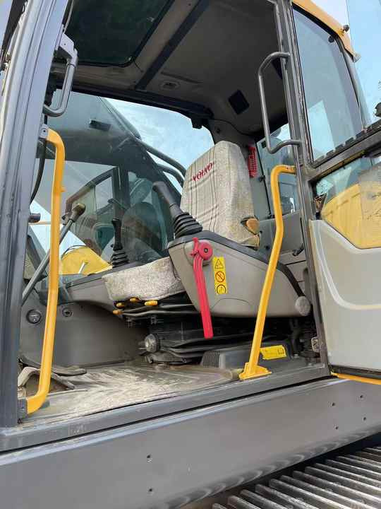 Good Condition VOLVO EC480DL Excavator Low Price Large Hydraulic Crawler Excavator volvo 480dl for Sale - Máy xúc bánh xích: hình 2 Good Condition VOLVO EC480DL Excavator Low Price Large Hydraulic Crawler Excavator volvo 480dl for Sale - Máy xúc bánh xích: hình 2
