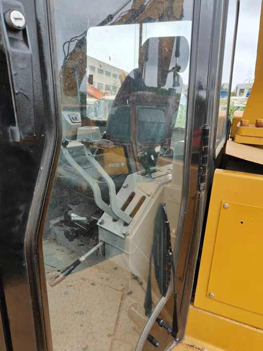 Good Quality Used Bulldozer Construction Used CAT D8R Bulldozers Crawler Caterpillar Machinery CAT D8R Used Bulldozers - Máy ủi: hình 4 Good Quality Used Bulldozer Construction Used CAT D8R Bulldozers Crawler Caterpillar Machinery CAT D8R Used Bulldozers - Máy ủi: hình 4