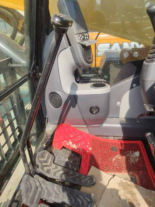 Hot Selling High Quality Used Excavator CAT 330D Hydraulic Excavator in Stock - Máy xúc: hình 4 Hot Selling High Quality Used Excavator CAT 330D Hydraulic Excavator in Stock - Máy xúc: hình 4