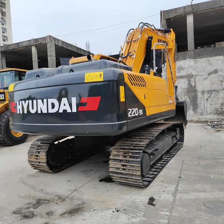 Hyundai Digger 220lc-9s Second Hand Korea Made High Performance Machine Hyundai Excavator for Sale - Máy xúc bánh xích: hình 5 Hyundai Digger 220lc-9s Second Hand Korea Made High Performance Machine Hyundai Excavator for Sale - Máy xúc bánh xích: hình 5