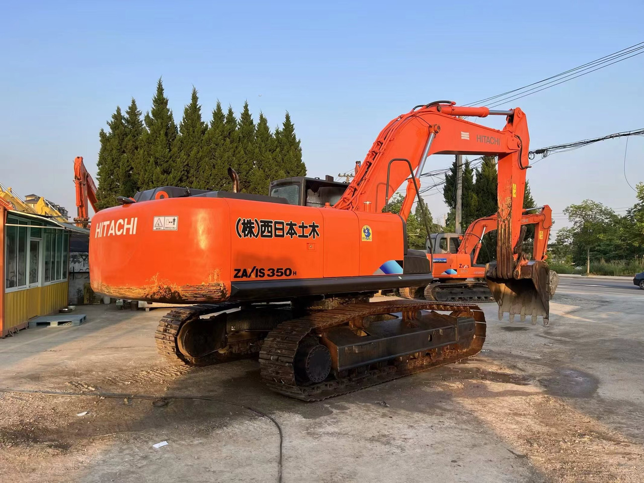 CRAWLER EXCAVATOR Original Japan Hitachi ZX350 Excavator Hitachi Excavator in Low Price for Hot Sale - Máy móc xây dựng: hình 3 CRAWLER EXCAVATOR Original Japan Hitachi ZX350 Excavator Hitachi Excavator in Low Price for Hot Sale - Máy móc xây dựng: hình 3