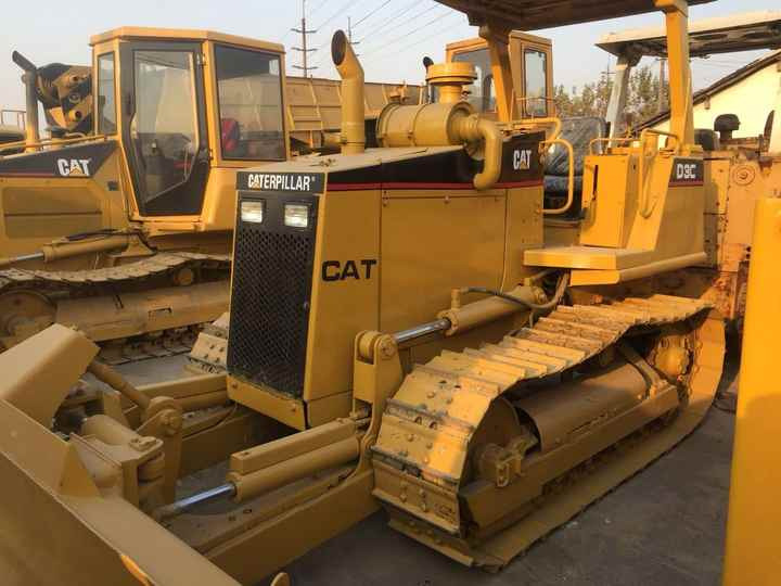 Mini CAT Bulldozer D3c D3 D3k D3m D4h D4m D4k D5h D5g D5k D5m Used Bulldozer with Ripper for Sale - Máy ủi: hình 4 Mini CAT Bulldozer D3c D3 D3k D3m D4h D4m D4k D5h D5g D5k D5m Used Bulldozer with Ripper for Sale - Máy ủi: hình 4