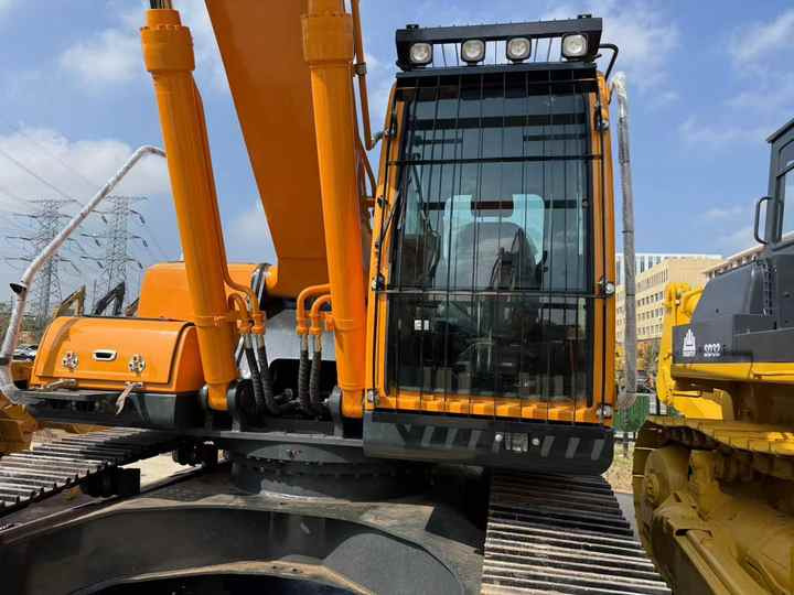 Nice Condition Korea Brand hyundai 305-9 30tons Middle Digger for Sale Used hyundai 210-9 215-9 220-9 305-9 Model Provide - Máy xúc: hình 5 Nice Condition Korea Brand hyundai 305-9 30tons Middle Digger for Sale Used hyundai 210-9 215-9 220-9 305-9 Model Provide - Máy xúc: hình 5