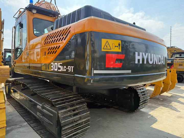 Nice Condition Korea Brand hyundai 305-9 30tons Middle Digger for Sale Used hyundai 210-9 215-9 220-9 305-9 Model Provide - Máy xúc: hình 3 Nice Condition Korea Brand hyundai 305-9 30tons Middle Digger for Sale Used hyundai 210-9 215-9 220-9 305-9 Model Provide - Máy xúc: hình 3