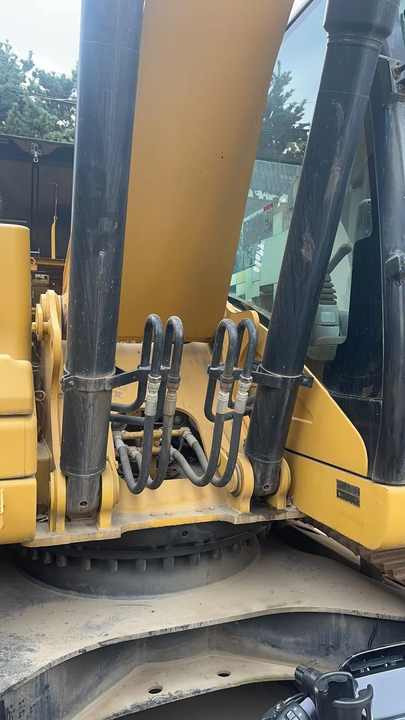 Original Japan Cheap Crawler Cat Excavator Cat 320d Used Excavator Caterpillar Machinery Digger Used CAT 320D Excavators - Máy xúc bánh xích: hình 5 Original Japan Cheap Crawler Cat Excavator Cat 320d Used Excavator Caterpillar Machinery Digger Used CAT 320D Excavators - Máy xúc bánh xích: hình 5