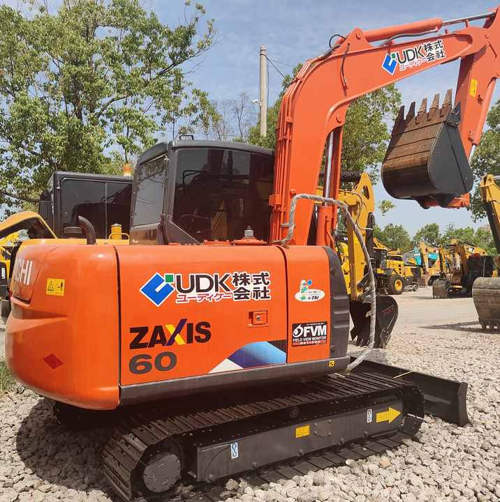 Máy xúc bánh xích Original Japan Hitachi ZX60 Excavator Hitachi Excavator in Low Price for Hot Sale: hình 1