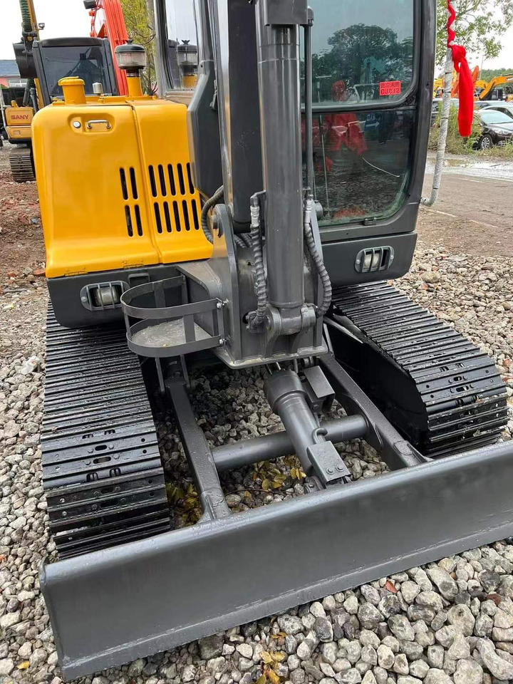 Second-hand Excavator Popular Hotsale VOLVO EC60D MINI - Máy xúc mini: hình 5 Second-hand Excavator Popular Hotsale VOLVO EC60D MINI - Máy xúc mini: hình 5