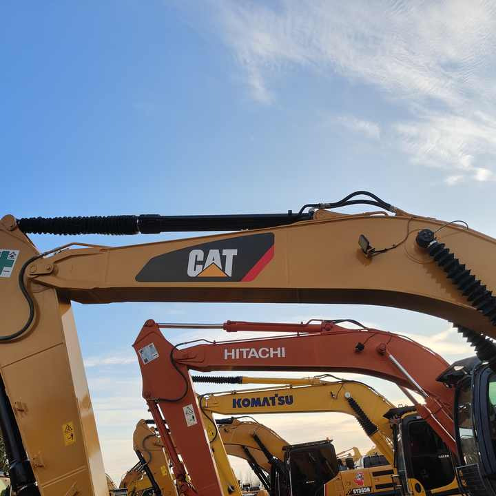 USED Construction Caterpillar Cat 330D Excavator Earthmoving Machinery Used CAT 320D 325D 330D Used Excavators - Máy xúc bánh xích: hình 5 USED Construction Caterpillar Cat 330D Excavator Earthmoving Machinery Used CAT 320D 325D 330D Used Excavators - Máy xúc bánh xích: hình 5