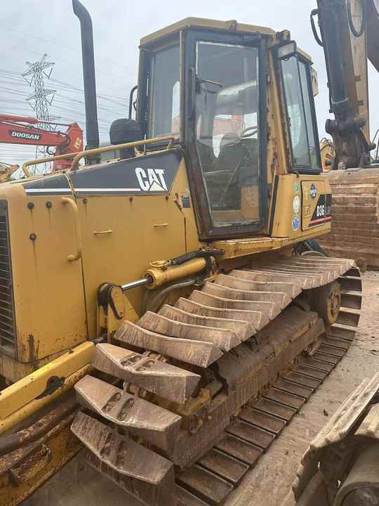 Used Caterpillar CAT D3G Land Road Motor Bulldozer CAT Used Grader Cheap Price for Sale - Máy ủi: hình 3 Used Caterpillar CAT D3G Land Road Motor Bulldozer CAT Used Grader Cheap Price for Sale - Máy ủi: hình 3