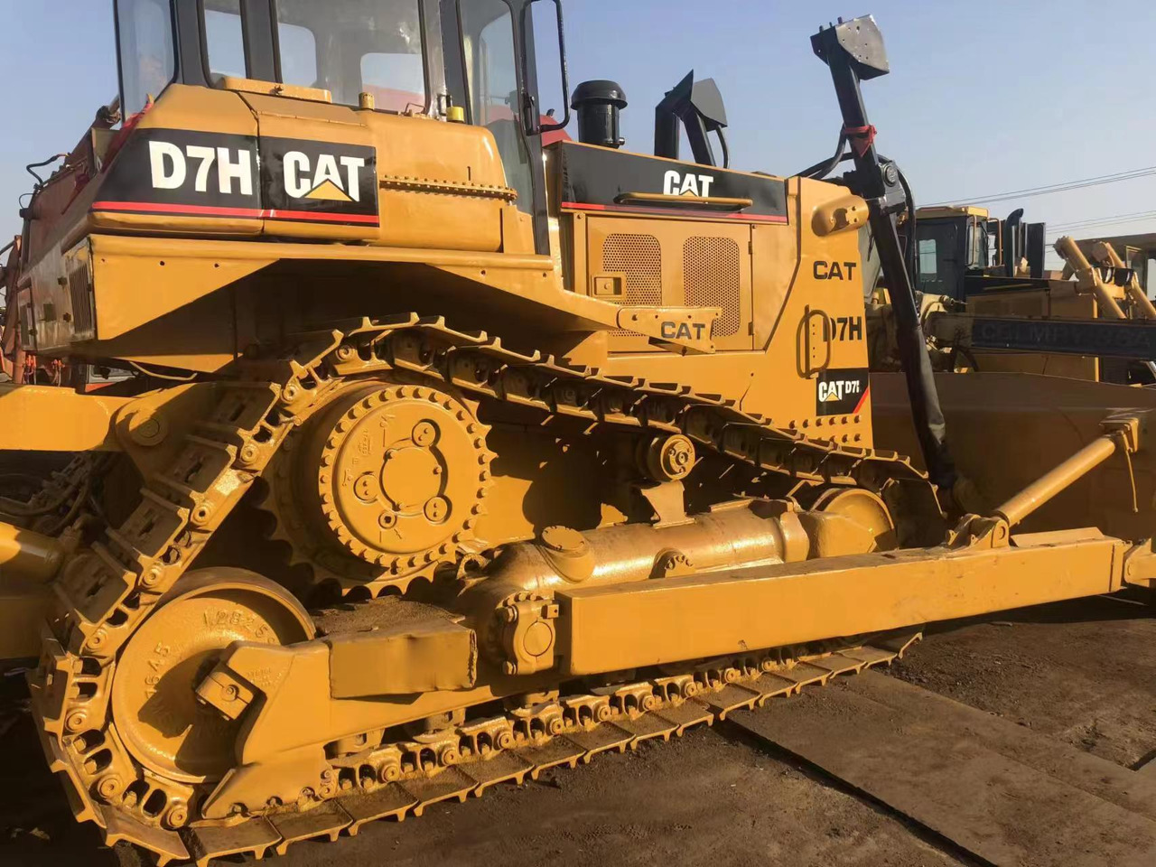 Used Caterpillar Cat D7H Dozer, Second Hand Cat D7H Bulldozer With Stong Blade - Máy ủi: hình 3 Used Caterpillar Cat D7H Dozer, Second Hand Cat D7H Bulldozer With Stong Blade - Máy ủi: hình 3