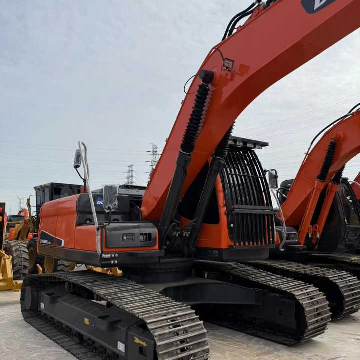 Used Digger Doosan DX225LC-9T Construction Machinery Construction Digger Used Doosan DX225LC-9T Cheap Excavator - Máy xúc bánh xích: hình 1 Used Digger Doosan DX225LC-9T Construction Machinery Construction Digger Used Doosan DX225LC-9T Cheap Excavator - Máy xúc bánh xích: hình 1