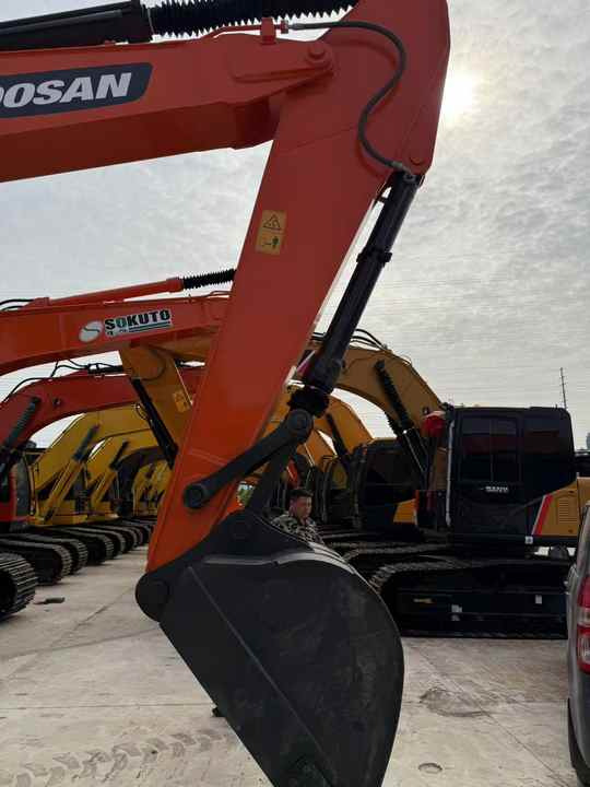 Used Digger Doosan DX225LC-9T Construction Machinery Construction Digger Used Doosan DX225LC-9T Cheap Excavator - Máy xúc bánh xích: hình 2 Used Digger Doosan DX225LC-9T Construction Machinery Construction Digger Used Doosan DX225LC-9T Cheap Excavator - Máy xúc bánh xích: hình 2