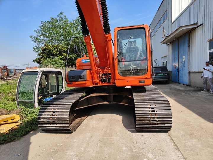 Máy xúc Used Doosan DX225LC Excavator | Low Hours | Heavy Duty | Global Shipping | Well-Maintained: hình 6