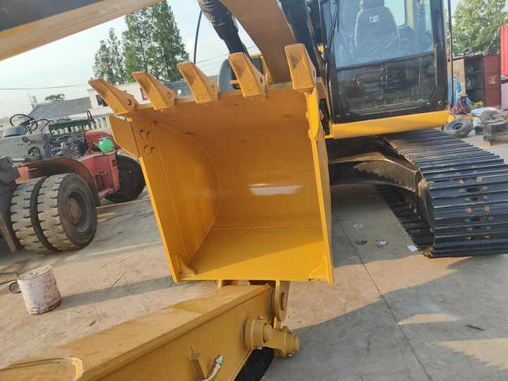 Used Excavator Caterpillar CAT315D Small and Medium-sized Original 15 Ton Excavator CAT315D for Sale - Máy xúc bánh xích: hình 4 Used Excavator Caterpillar CAT315D Small and Medium-sized Original 15 Ton Excavator CAT315D for Sale - Máy xúc bánh xích: hình 4