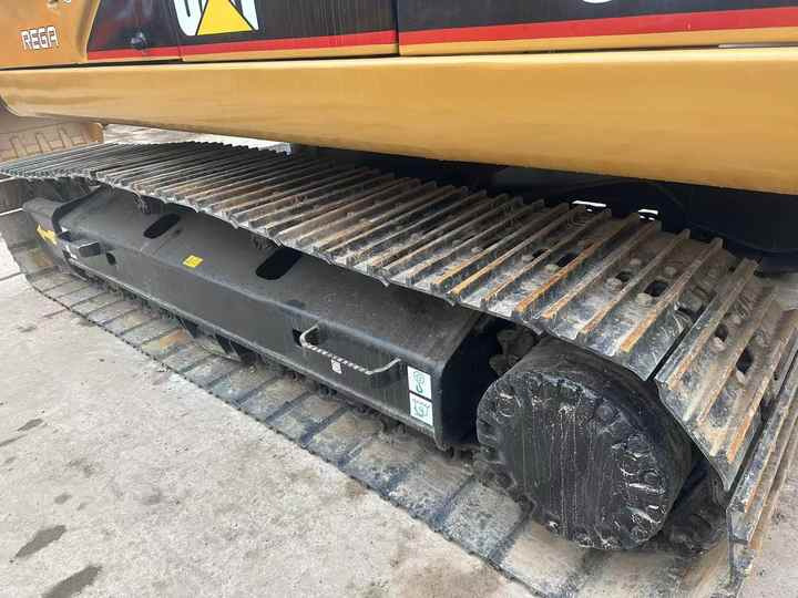 Used Excavator Caterpillar CAT320c Small and Medium-sized Original Excavator CAT320c for Sale - Máy xúc bánh xích: hình 3 Used Excavator Caterpillar CAT320c Small and Medium-sized Original Excavator CAT320c for Sale - Máy xúc bánh xích: hình 3