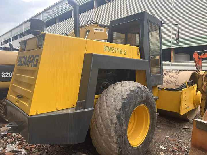 Used Heavy Construction Equipment BW217D Second Hand Road Rollers Used Machine Hot Sale - Máy lăn đường: hình 5 Used Heavy Construction Equipment BW217D Second Hand Road Rollers Used Machine Hot Sale - Máy lăn đường: hình 5