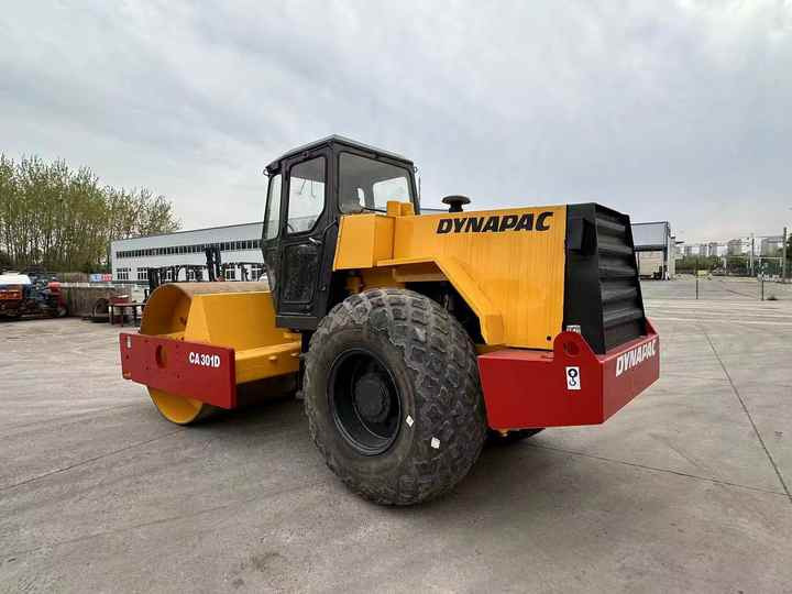 Used Heavy Construction Equipment Dynapac Ca301d Second Hand Road Rollers Used Machine Hot Sale - Máy đầm: hình 4 Used Heavy Construction Equipment Dynapac Ca301d Second Hand Road Rollers Used Machine Hot Sale - Máy đầm: hình 4