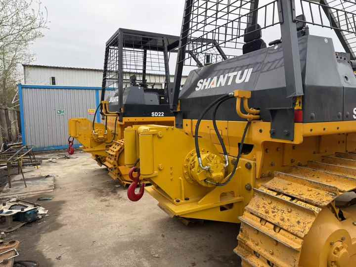Used Shantui SD22 New Model Bulldozer Second Hand Machine Popular Brand Shantui Hydraulic Machinery - Máy ủi: hình 3 Used Shantui SD22 New Model Bulldozer Second Hand Machine Popular Brand Shantui Hydraulic Machinery - Máy ủi: hình 3