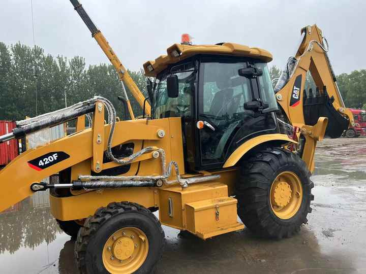 Used Wheel Loader CAT420F Caterpillar 420F Construction Machinery Mini Wheel Skid Steer Loader in Stock - Máy xúc lật bánh lốp: hình 2 Used Wheel Loader CAT420F Caterpillar 420F Construction Machinery Mini Wheel Skid Steer Loader in Stock - Máy xúc lật bánh lốp: hình 2