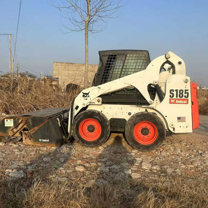 Used bobcat s185 skid steer loader on sale 100% excellent condition bobcat brand s185 s300 s550 s16 s18 skid steer sale - Máy xúc lật đa năng: hình 1 Used bobcat s185 skid steer loader on sale 100% excellent condition bobcat brand s185 s300 s550 s16 s18 skid steer sale - Máy xúc lật đa năng: hình 1