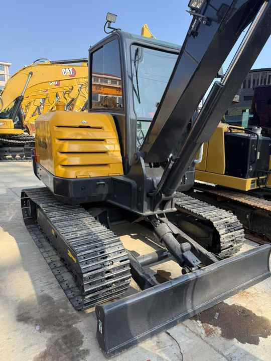 Used volvo Ec60 Mini 6tons Excavator in Stock for Sale - Máy xúc bánh xích: hình 2 Used volvo Ec60 Mini 6tons Excavator in Stock for Sale - Máy xúc bánh xích: hình 2