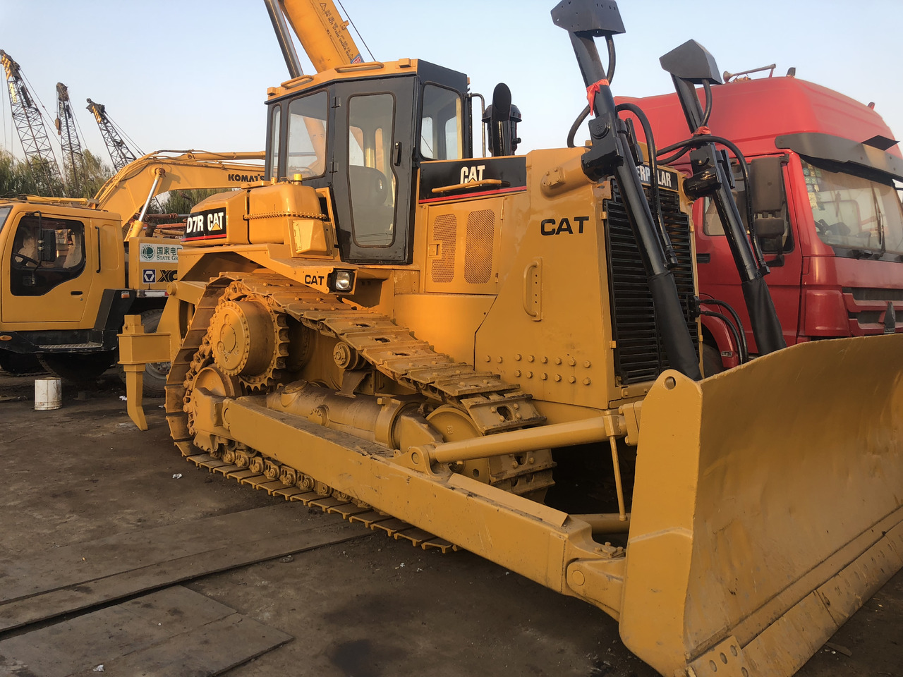 Used bulldozer CAT D7R high quality hotsale - Máy ủi: hình 2 Used bulldozer CAT D7R high quality hotsale - Máy ủi: hình 2
