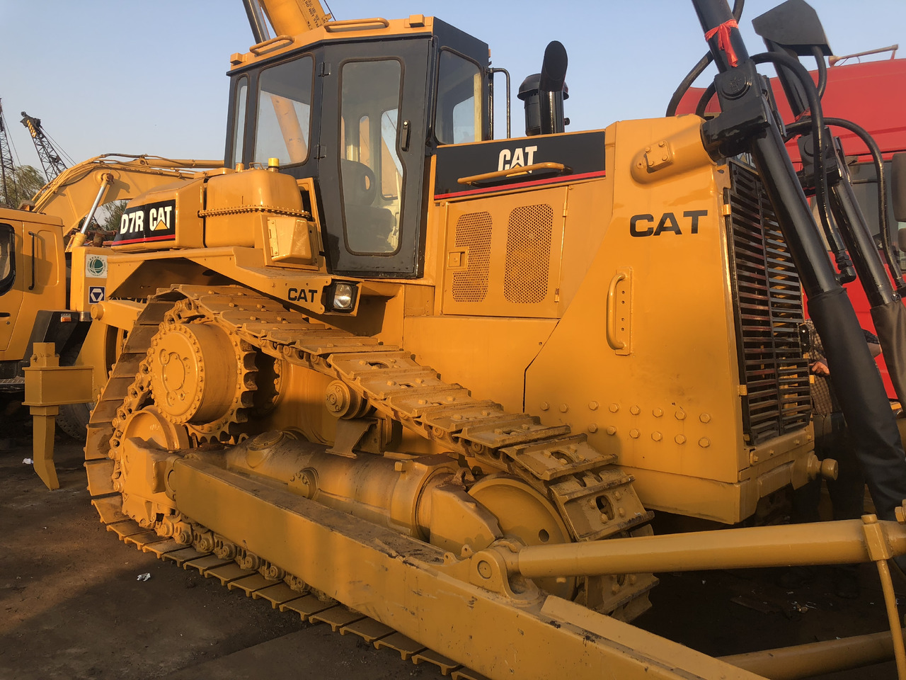 Used bulldozer CAT D7R high quality hotsale - Máy ủi: hình 1 Used bulldozer CAT D7R high quality hotsale - Máy ủi: hình 1