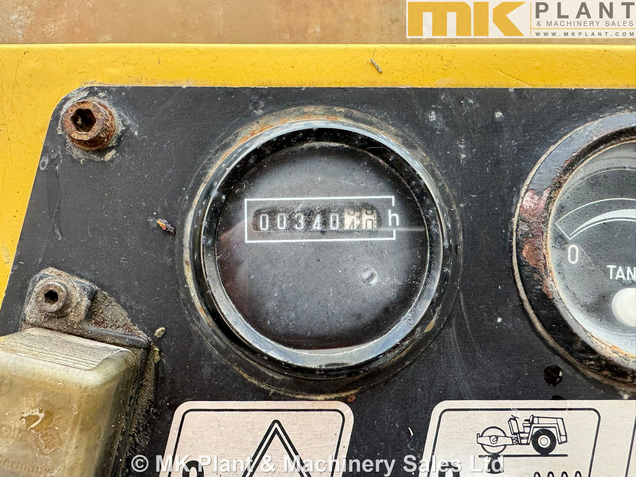 Máy lăn BOMAG BW213D-2: hình 10
