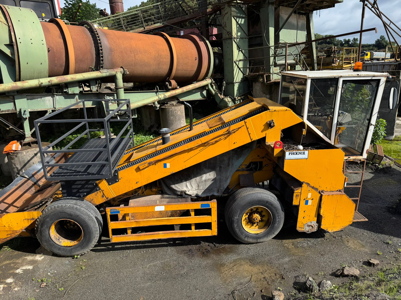 Phoenix - Máy nhựa đường: hình 4 Phoenix - Máy nhựa đường: hình 4