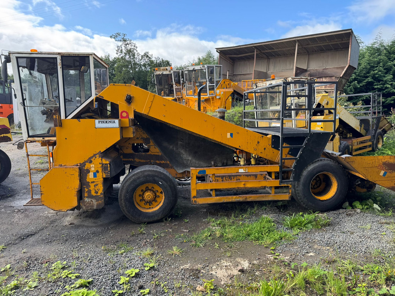 Phoenix - Máy nhựa đường: hình 2 Phoenix - Máy nhựa đường: hình 2