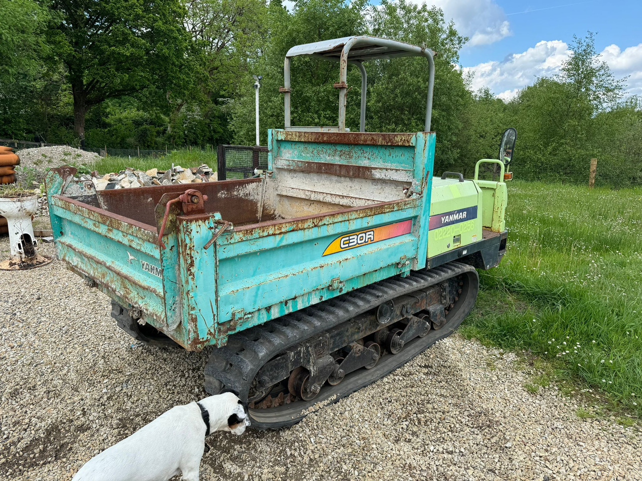 Yanmar C30R-2B - Xe ben đổ bánh xích: hình 2 Yanmar C30R-2B - Xe ben đổ bánh xích: hình 2