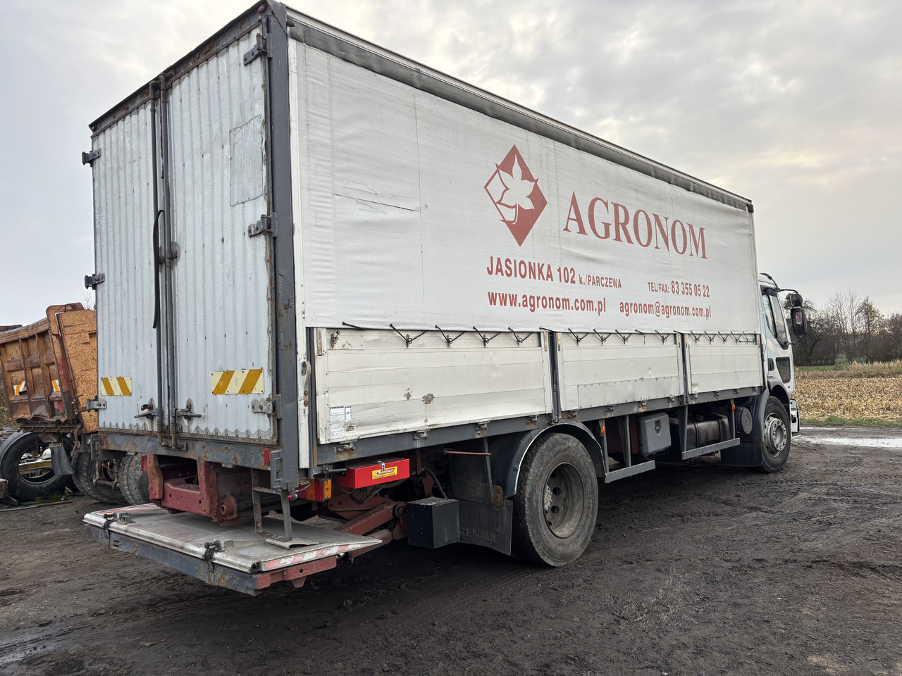 RENAULT Premium 260 - Xe tải thùng mui bạt: hình 4 RENAULT Premium 260 - Xe tải thùng mui bạt: hình 4