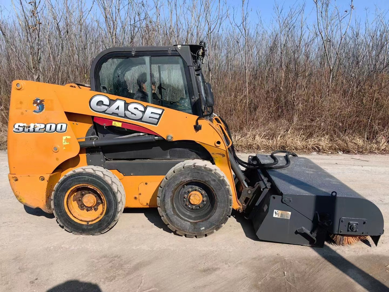 CASE SR200 - Máy xúc lật đa năng: hình 1 CASE SR200 - Máy xúc lật đa năng: hình 1
