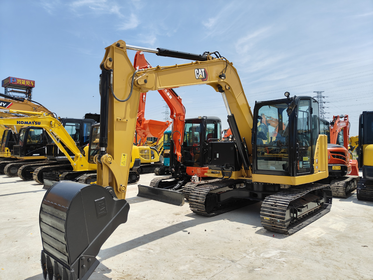 CATERPILLAR 307E - Máy xúc bánh xích: hình 3 CATERPILLAR 307E - Máy xúc bánh xích: hình 3