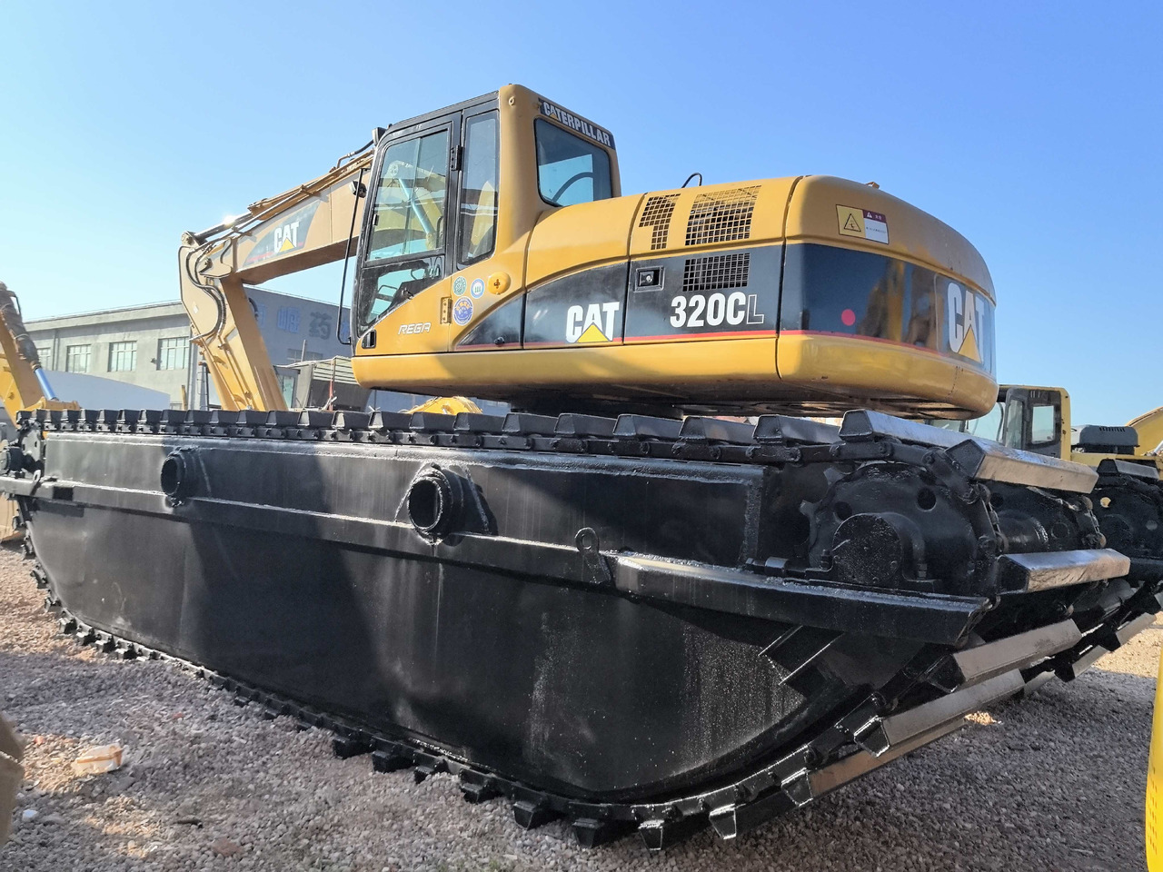 CATERPILLAR 320C - Máy cạp lưỡng cư: hình 3 CATERPILLAR 320C - Máy cạp lưỡng cư: hình 3