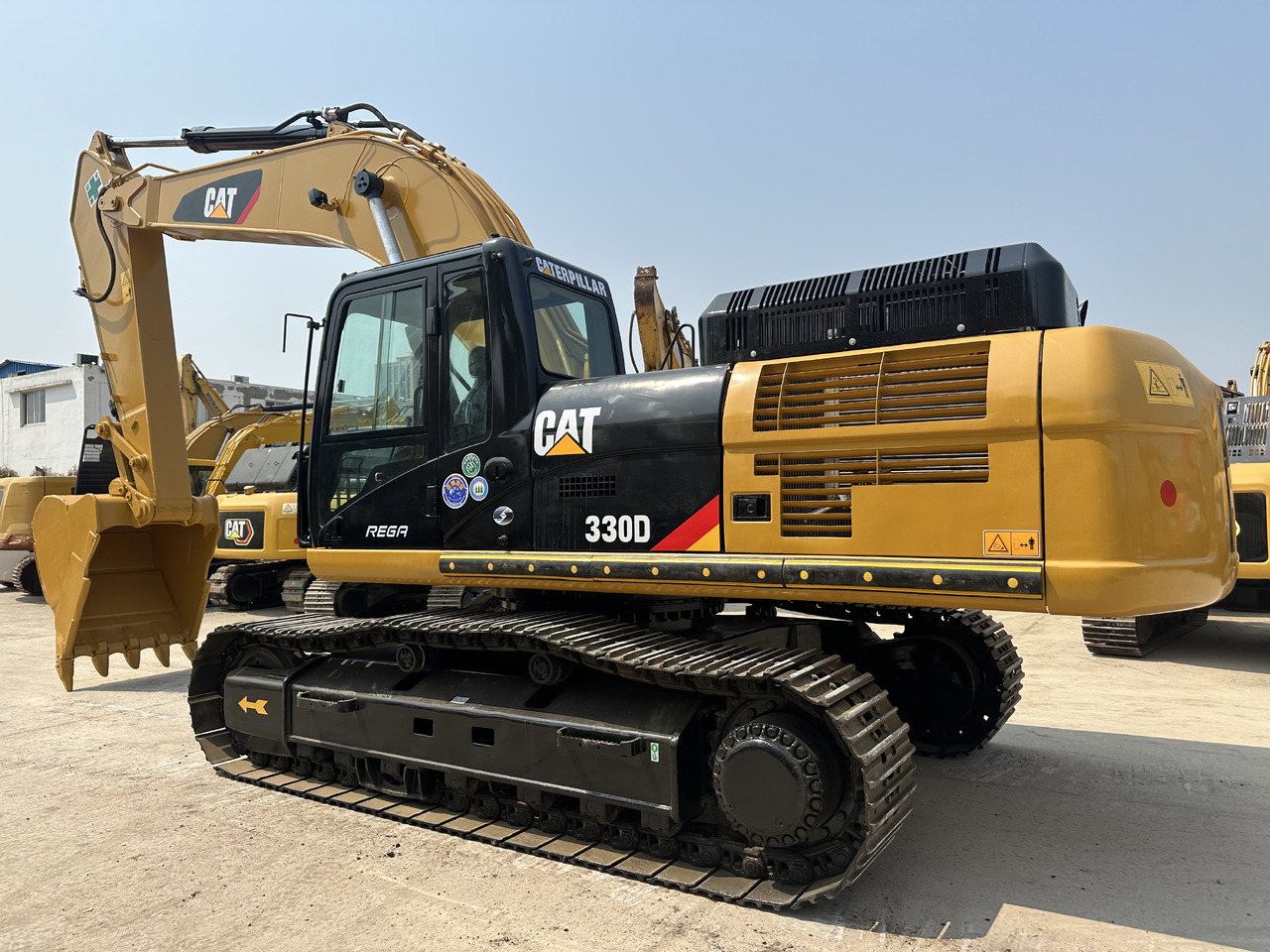 CATERPILLAR 330D - Máy xúc bánh xích: hình 1 CATERPILLAR 330D - Máy xúc bánh xích: hình 1