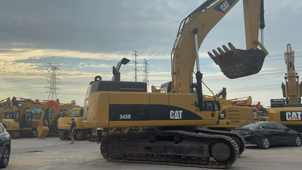 CATERPILLAR 345D - Máy xúc bánh xích: hình 4 CATERPILLAR 345D - Máy xúc bánh xích: hình 4