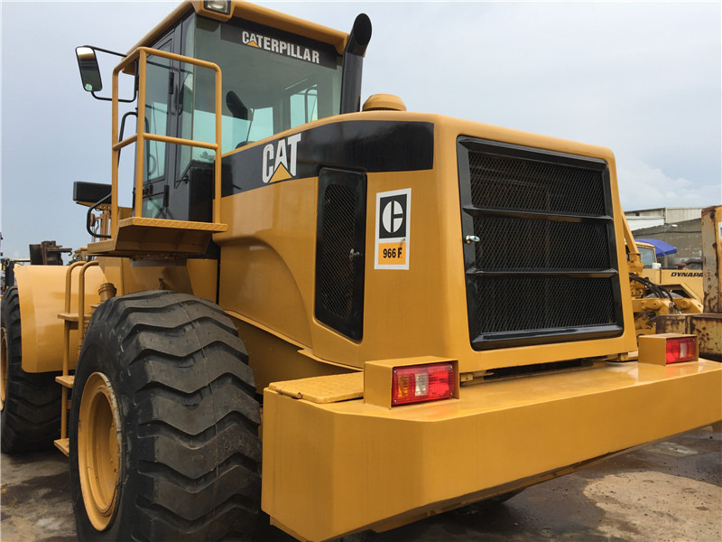 CATERPILLAR 966F - Máy xúc lật bánh lốp: hình 2 CATERPILLAR 966F - Máy xúc lật bánh lốp: hình 2