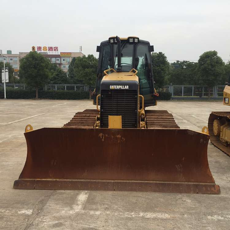 CATERPILLAR D4K - Máy ủi: hình 4 CATERPILLAR D4K - Máy ủi: hình 4