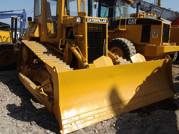 CATERPILLAR D5H - Máy ủi: hình 4 CATERPILLAR D5H - Máy ủi: hình 4
