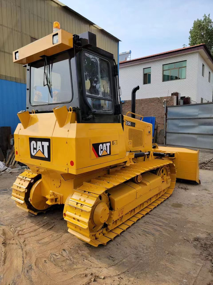 CATERPILLAR D5K - Máy ủi: hình 4 CATERPILLAR D5K - Máy ủi: hình 4