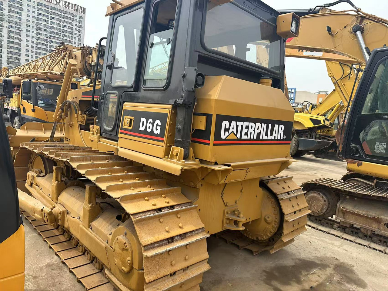 CATERPILLAR D6G - Máy ủi: hình 1 CATERPILLAR D6G - Máy ủi: hình 1