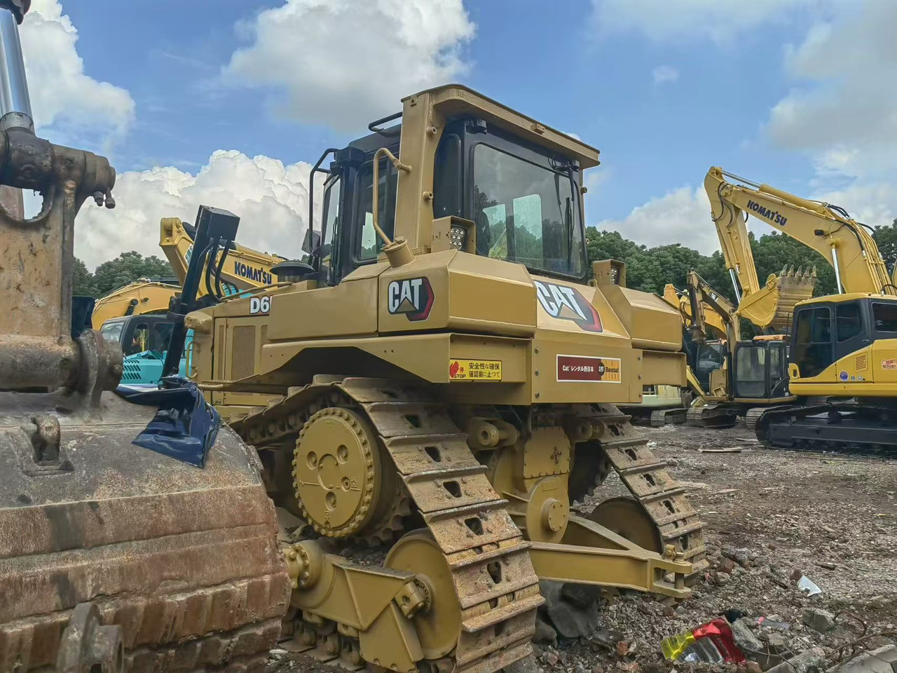 CATERPILLAR D6R - Máy ủi: hình 2 CATERPILLAR D6R - Máy ủi: hình 2